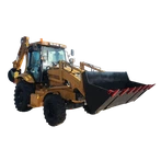 Retroexcavadora con sistema hidráulico superior